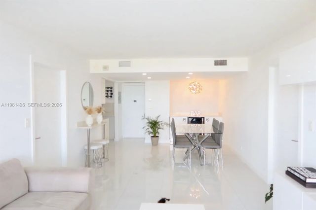 2 of 32 - 20301 W Country Club Drive #1422, Aventura, FL