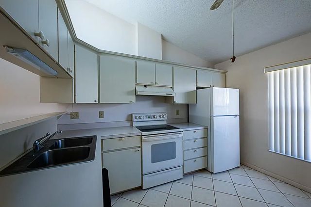 5 of 17 - 7667 Se Sugar Sand Circle, Hobe Sound, FL