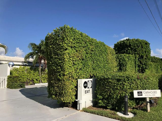4 of 12 - 2272 S Ocean Boulevard #t6, Palm Beach, FL