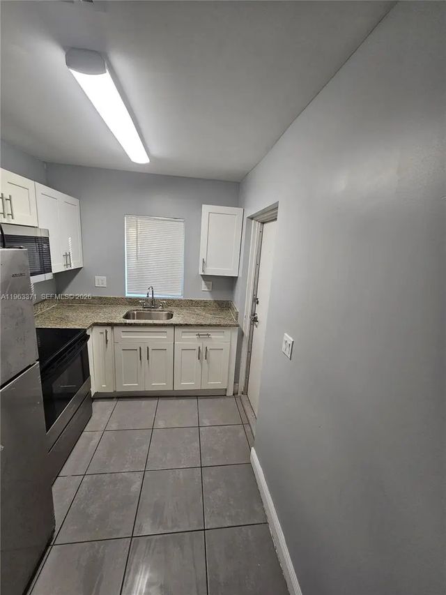 4 of 12 - 1128 Nw 101st Street, Miami, FL