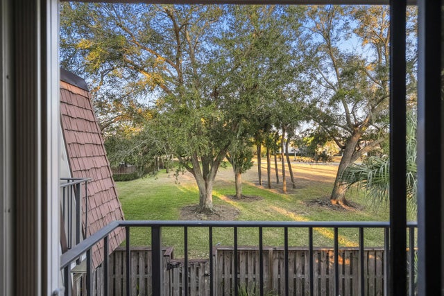 Photo of Listing #R11162943