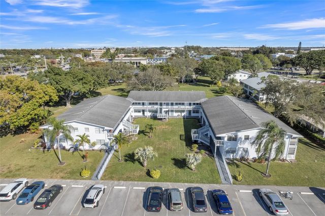 4 of 28 - 176 Westbury J #176, Deerfield Beach, FL