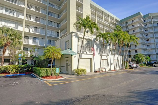 2 of 18 - 2334 S Cypress Bend Drive #907, Pompano Beach, FL