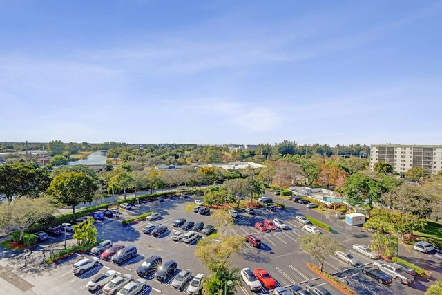 3 of 18 - 2334 S Cypress Bend Drive #907, Pompano Beach, FL