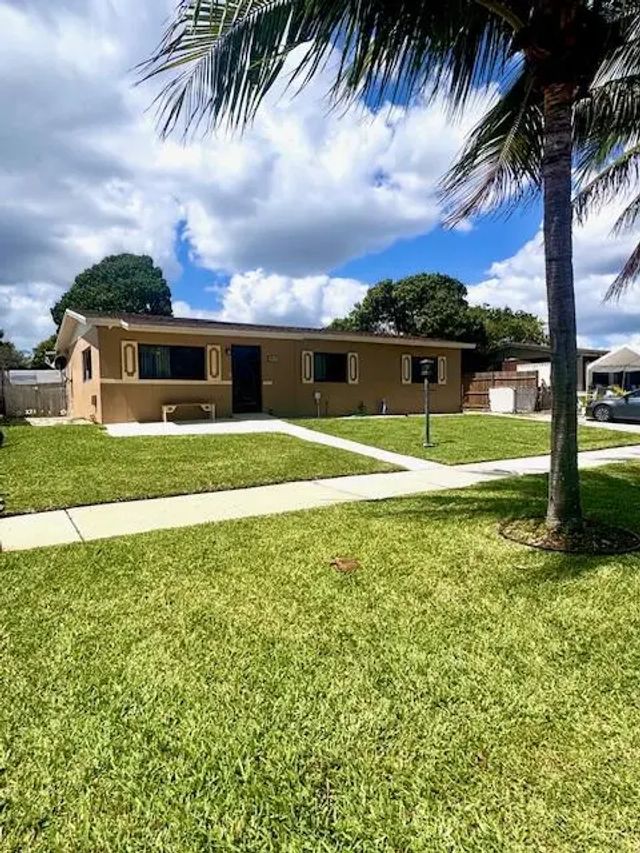 3 of 32 - 1481 Sw 7th Terrace, Deerfield Beach, FL