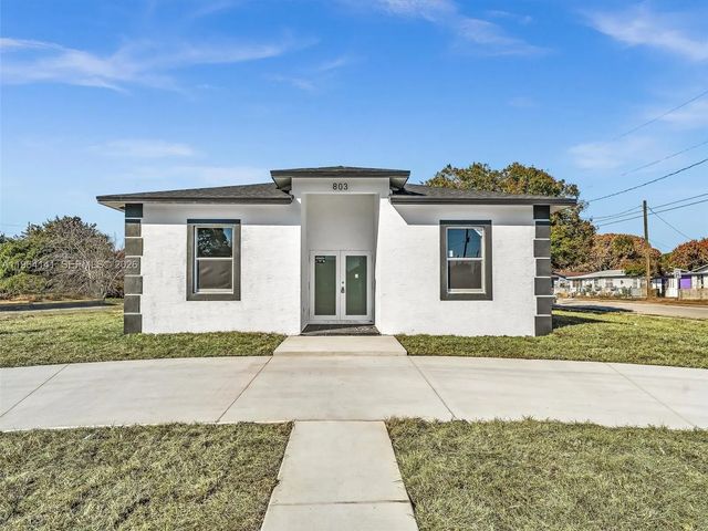 4 of 60 - 803 N 20th Street, Fort Pierce, FL
