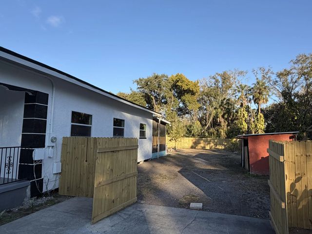 5 of 48 - 1606 S 45 Street, Tampa, FL