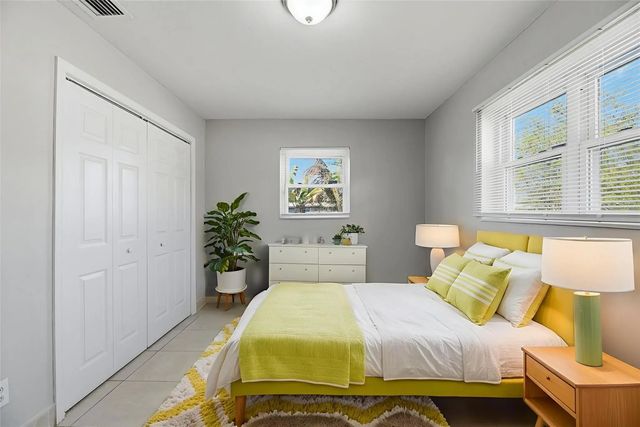 4 of 31 - 5649 Sw 36th Court, West Park, FL