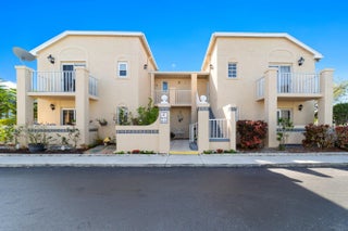 Photo of Listing #R11163005