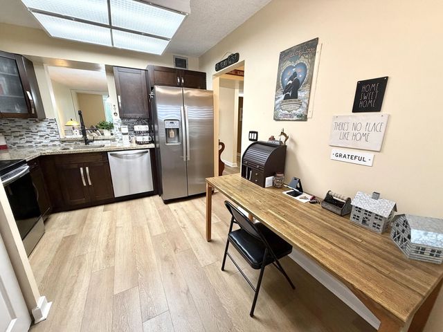3 of 25 - 7320 Lake Cir Drive #204, Margate, FL