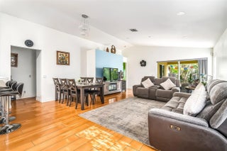 Photo of Listing #F10551735