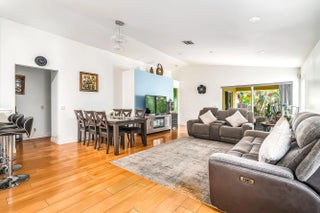 Photo of Listing #F10551735