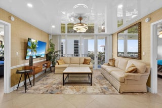 Photo of Listing #R11163016