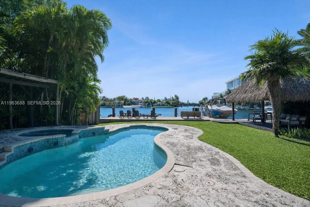 744 Lakeview Drive, Miami Beach