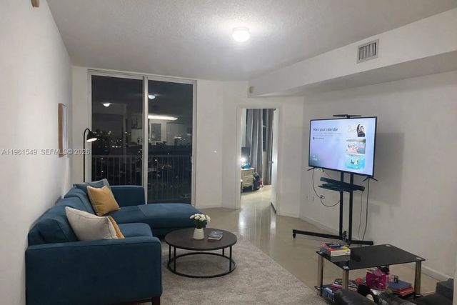 3 of 14 - 1 Glen Royal Parkway #1404, Miami, FL