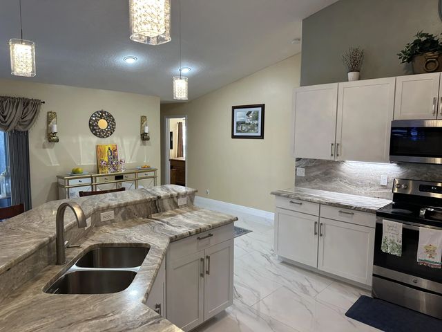 5 of 29 - 4239 Sw Callicoe Street, Port St. Lucie, FL