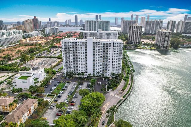 3 of 57 - 2801 Ne 183rd Street #1504w, Aventura, FL