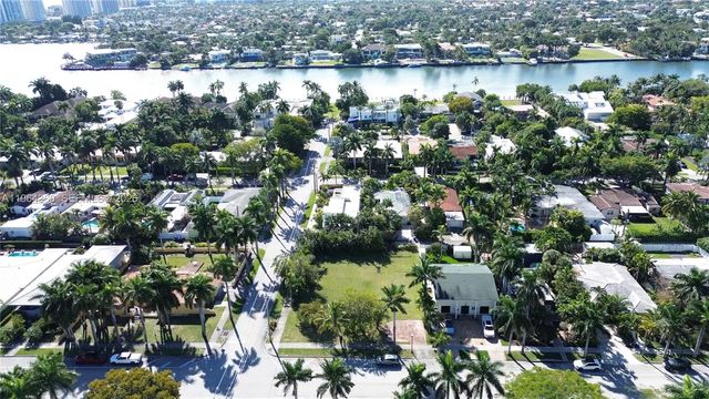 3 of 48 - 1000 Harrison Street, Hollywood, FL