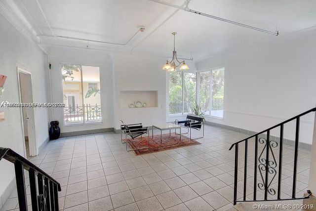 4 of 13 - 820 Euclid Avenue #106, Miami Beach, FL