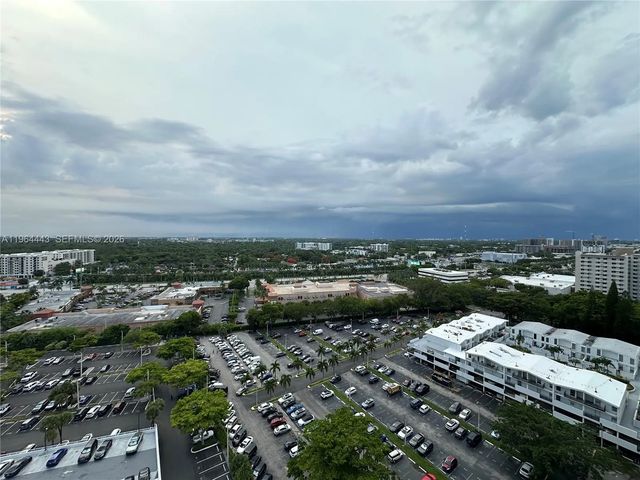 2 of 24 - 18051 Biscayne Boulevard #ph05, Aventura, FL