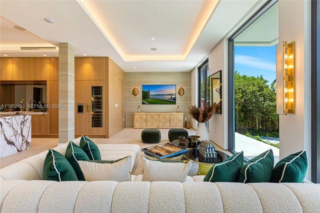 2 of 60 - 2499 N Meridian Avenue, Miami Beach, FL