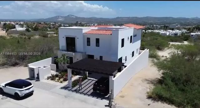 25 Paséo Vista #hermosa, 