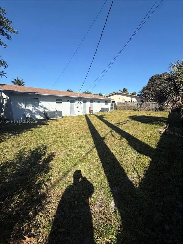 310 Ne 38th Street, Deerfield Beach