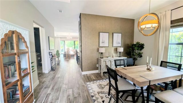 2 of 20 - 2879 Gin Berry Way, West Palm Beach, FL