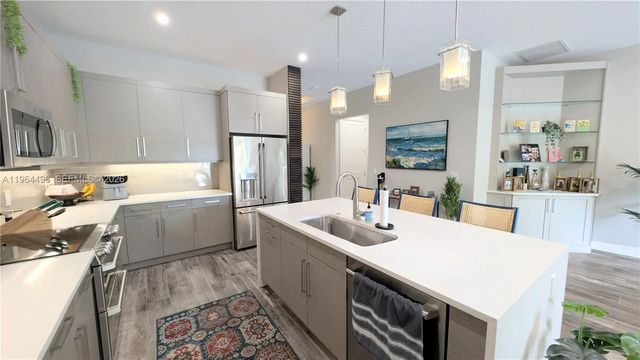 5 of 20 - 2879 Gin Berry Way, West Palm Beach, FL
