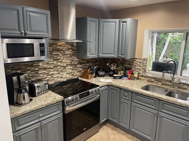 3 of 15 - 2200 Ne 32nd Avenue, Fort Lauderdale, FL