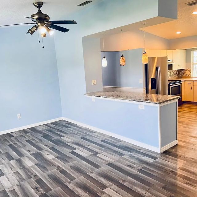 3 of 16 - 1150 Sw Haleyberry Avenue, Port St. Lucie, FL