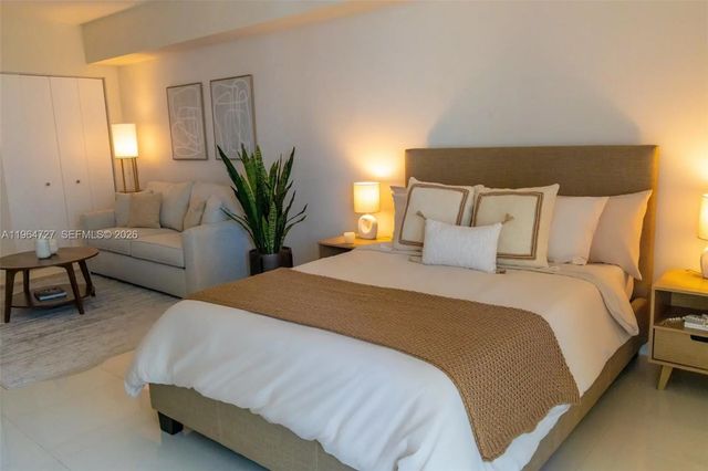 2 of 10 - 475 Brickell Avenue #3510, Miami, FL