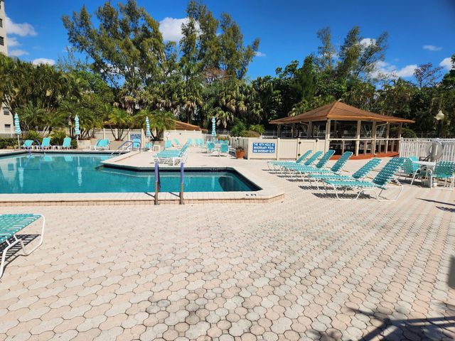 3940 Inverrary Boulevard #302, Lauderhill