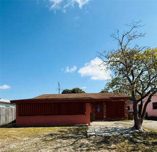 Photo of Listing #F10551899