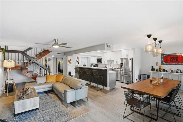 958 Mockingbird Lane #514, Plantation