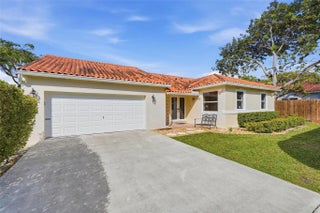 Photo of Listing #F10551925