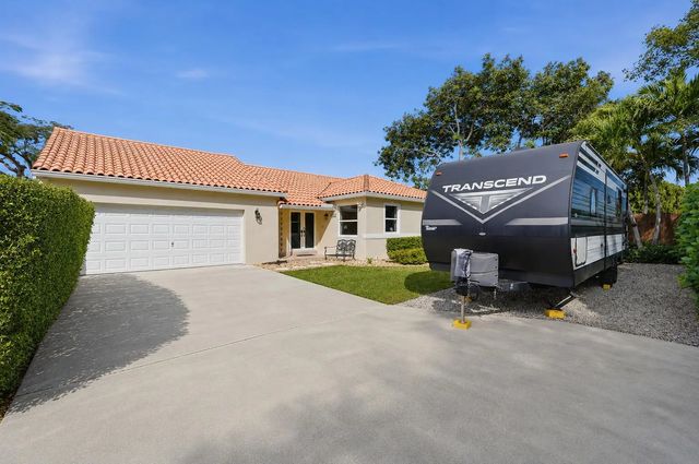 5 of 49 - 16921 Sw 92nd Court, Palmetto Bay, FL