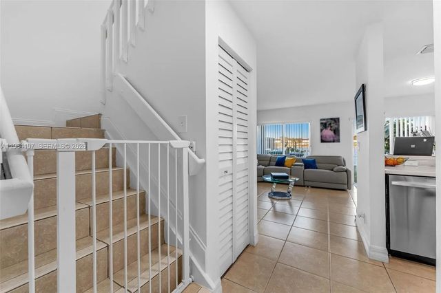 3 of 32 - 17501 Sw 140th Court, Miami, FL