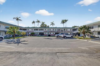 Photo of Listing #F10551071