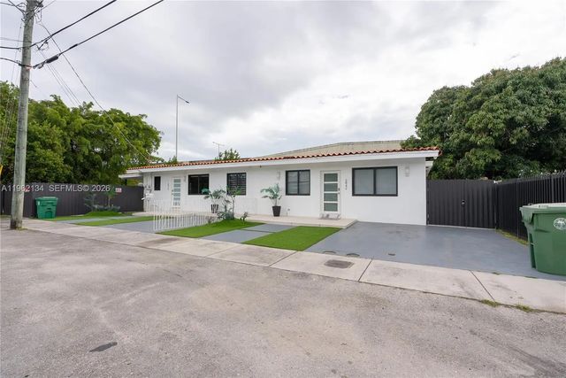2840-2842 Nw 13th Street, Miami