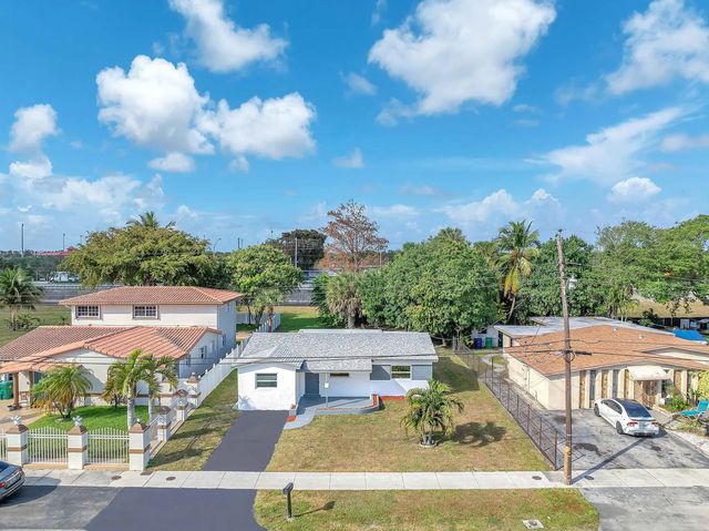 4 of 41 - 3531 Nw 9th Court, Lauderhill, FL