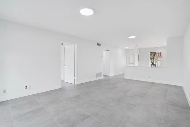 3 of 29 - 737 Nantucket Circle #b, Lake Worth, FL