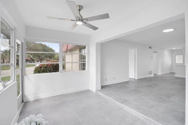 5 of 29 - 737 Nantucket Circle #b, Lake Worth, FL