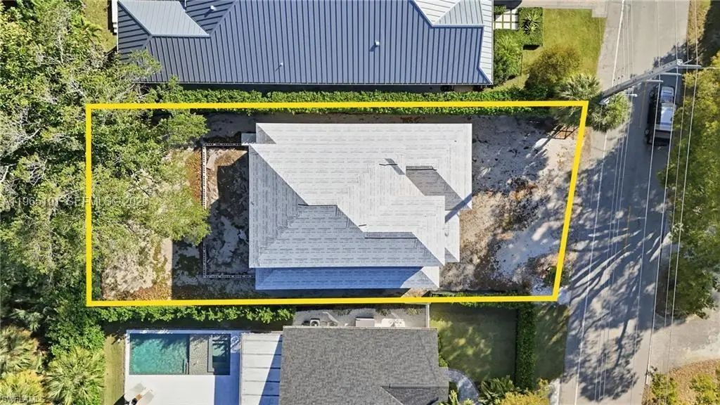 1070 13Th Street N, Naples, FL, 34102