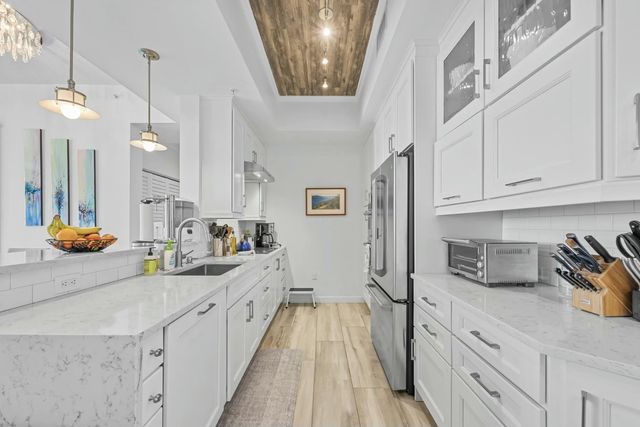 5 of 26 - 410 Evernia Street #807, West Palm Beach, FL