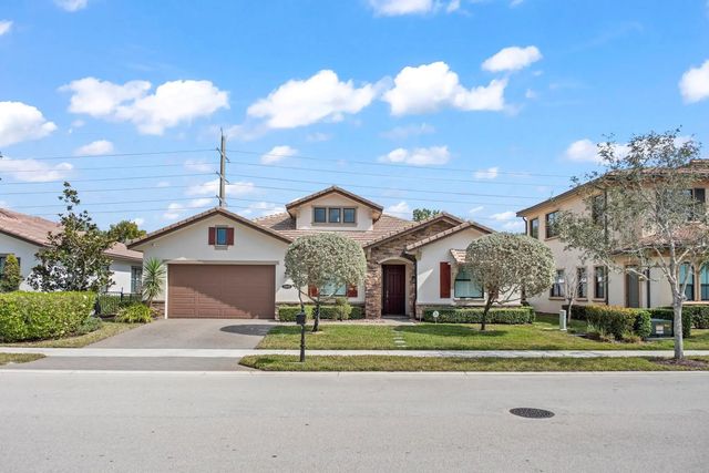 2 of 89 - 8840 Watercrest Cir Circle E, Parkland, FL