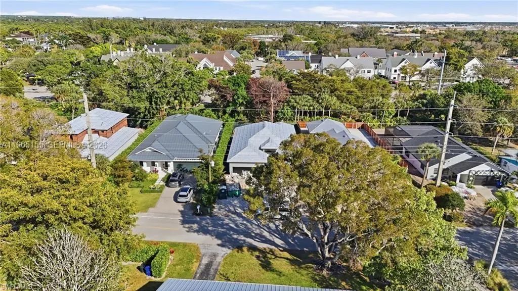 1050 13Th Street N, Naples, FL, 34102