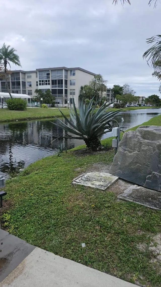 4851 Nw 26th Court #342, Lauderdale Lakes