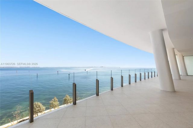 5 Grove Isle Drive #m303, Miami