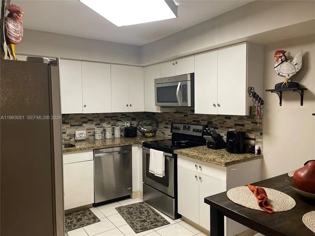 5 of 36 - 16475 Golf Club Road #309, Weston, FL